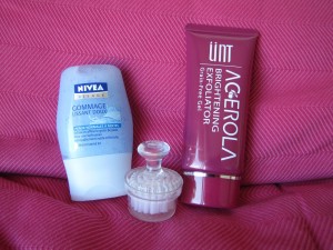 produits exfoliants visage