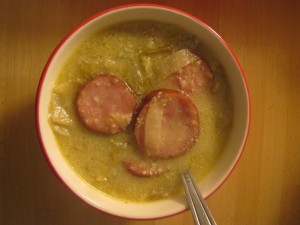 Soupe d'endives au curry et à la saucisse de Morteau