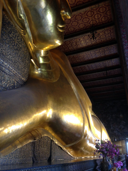 Wat Pho Temple du grand Bouddha couché Bangkok